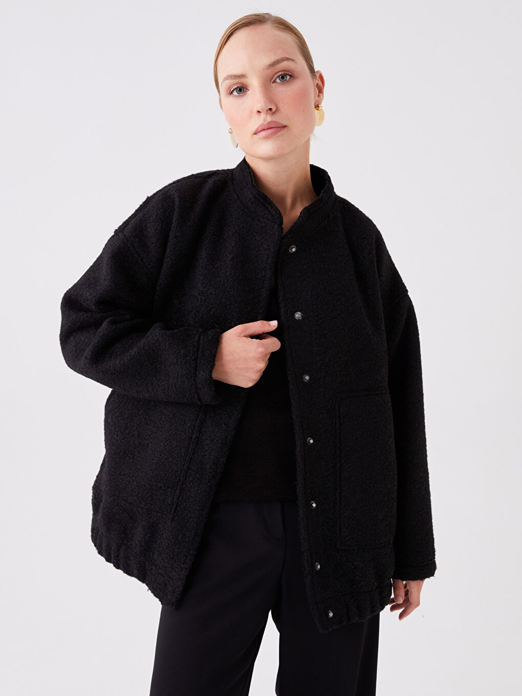 Siyah Dik Yaka Düz Oversize Kadın Kaşe Kaban-1