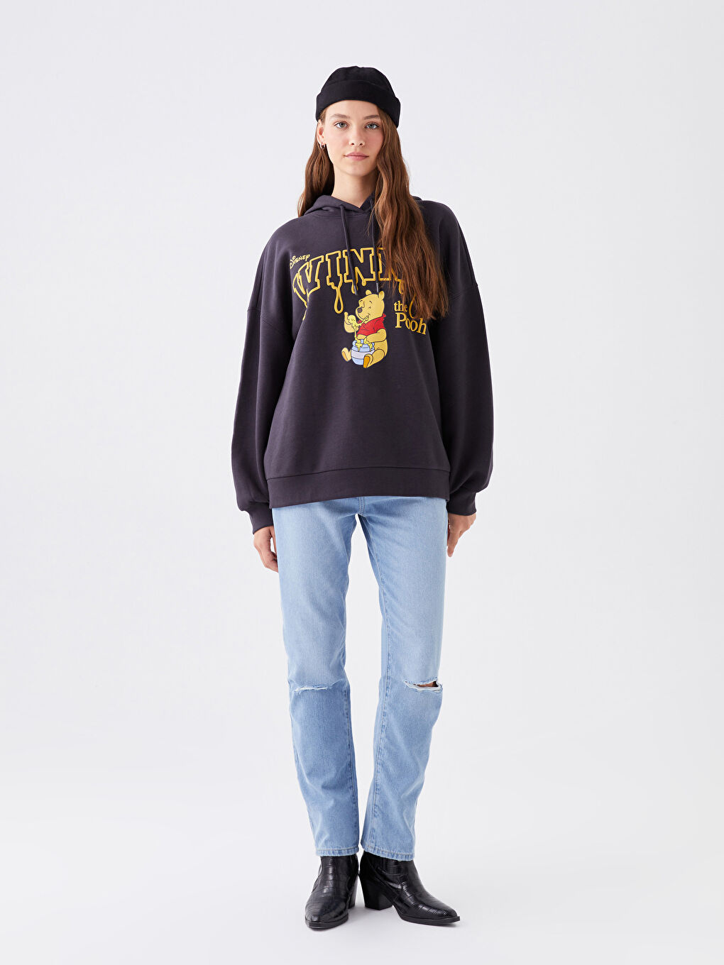 LCW Vision Antrasit Winnie the Pooh Baskılı Oversize Kadın Kalın Hoodie - 2