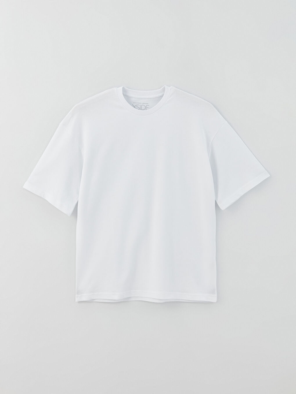 Beyaz Oversize Bisiklet Yaka Kısa Kollu Erkek Tişört-5