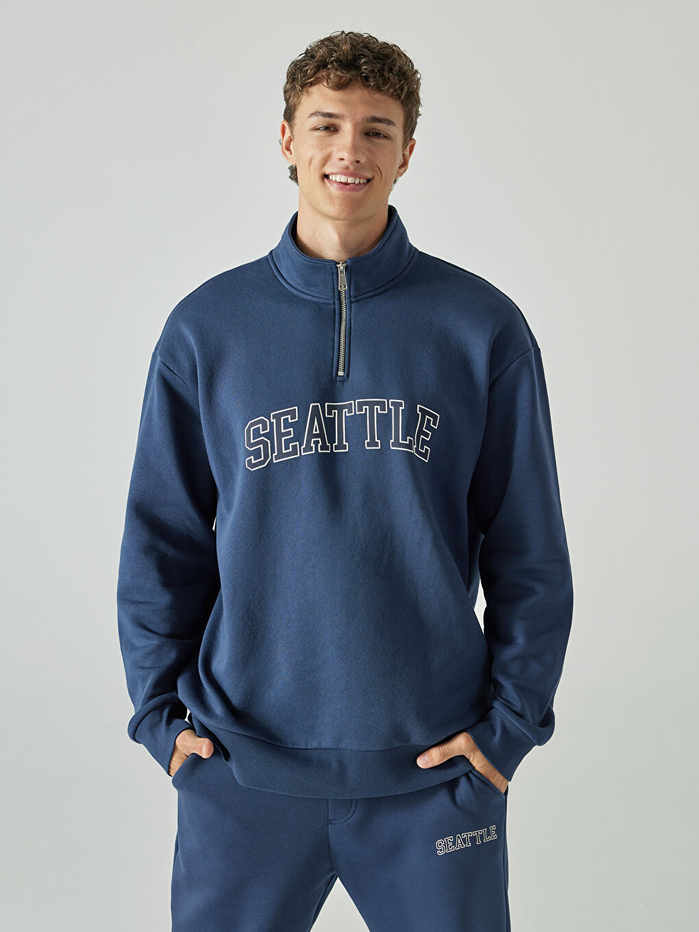 Lacivert Dik Yaka Uzun Kollu Baskılı Erkek Kalın Sweatshirt