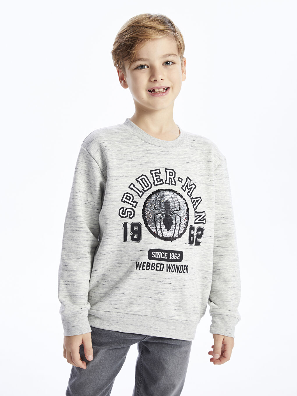 LCW Kids Açık Gri Melanj Bisiklet Yaka Spiderman Baskılı Çift Yönlü Payetli Uzun Kollu Erkek Çocuk Sweatshirt