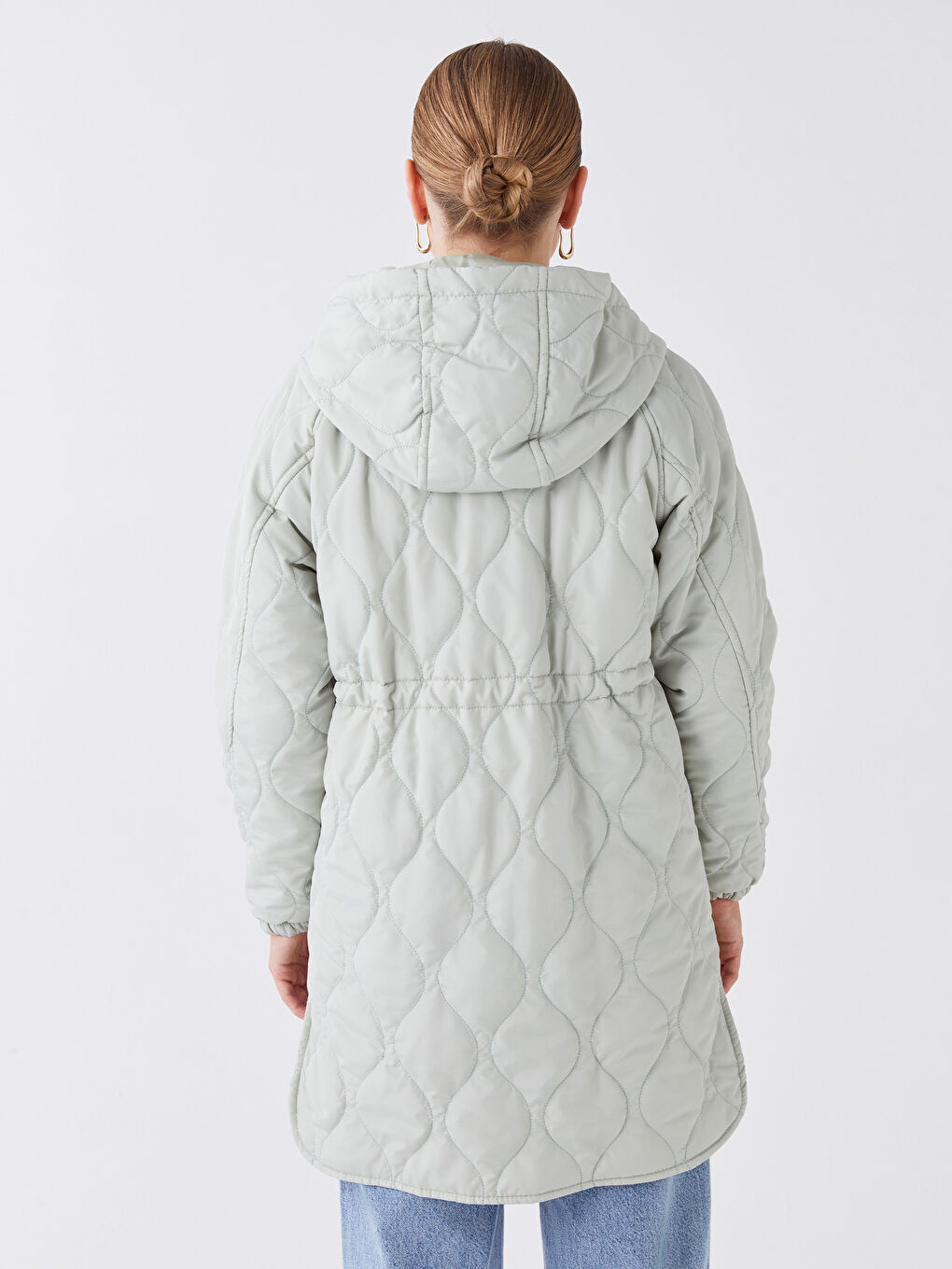 Yeşil Kapüşonlu Kendinden Desenli Uzun Kollu Oversize Kadın Şişme Mont-5