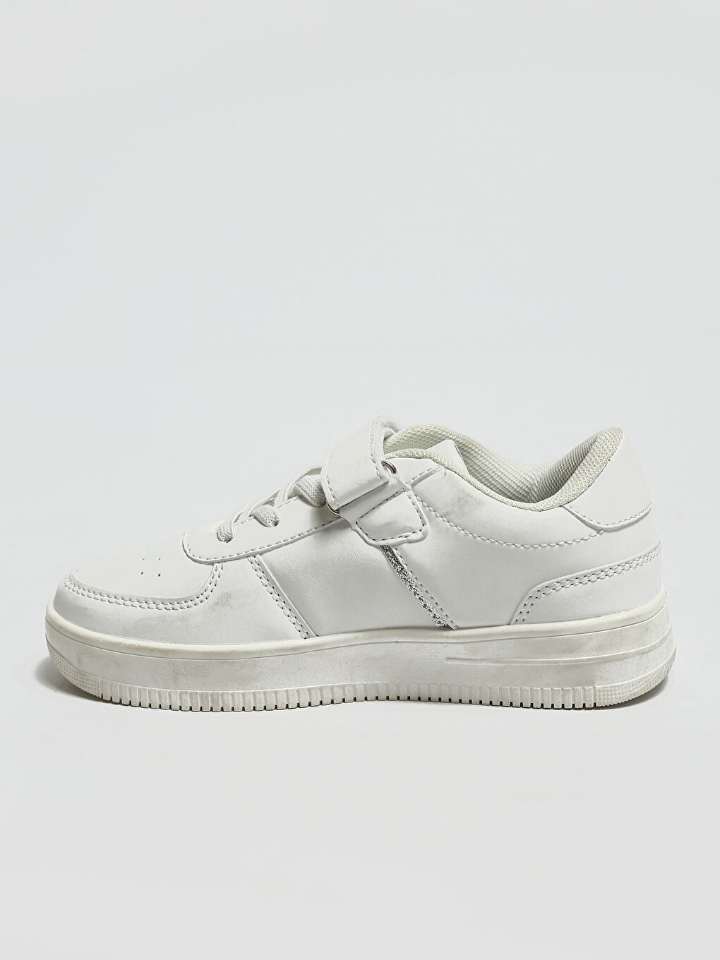 أحذية رياضية للبنات برباط-3