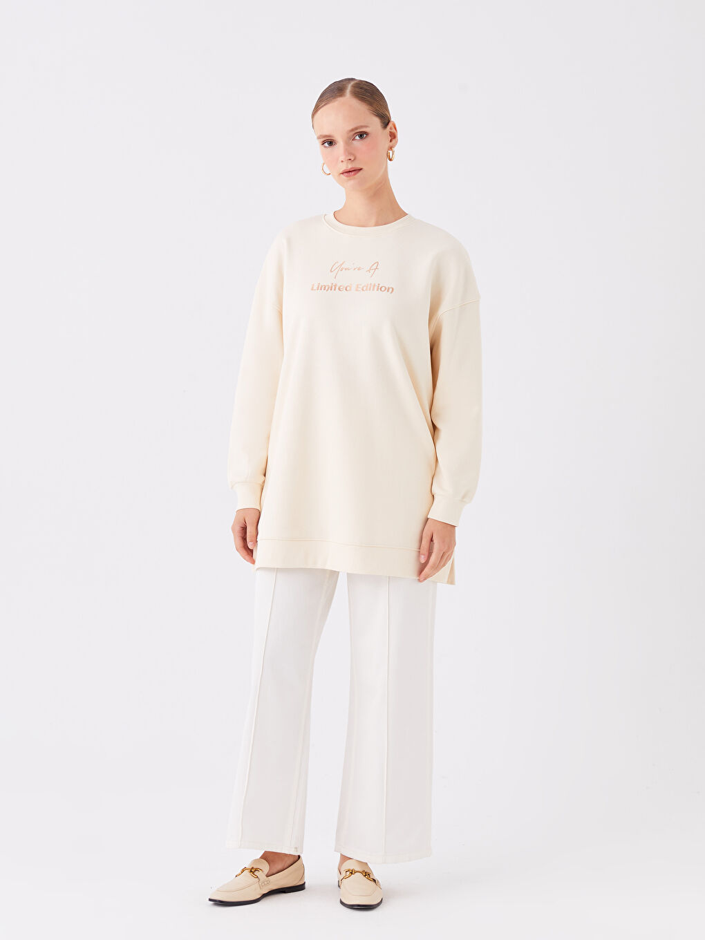 LCW Modest Crew Neck Printed Long Sleeve Oversize Women's Sweatshirt Tunic -W3DV75Z8-KXP