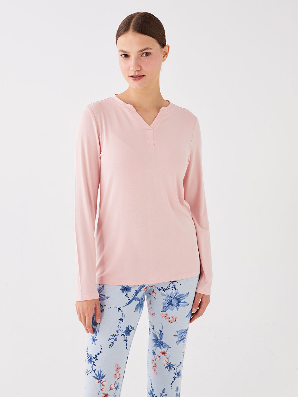 LCW DREAM Henley Neckline Long Sleeve Women's Pajamas Set -W3EA79Z8-LQK