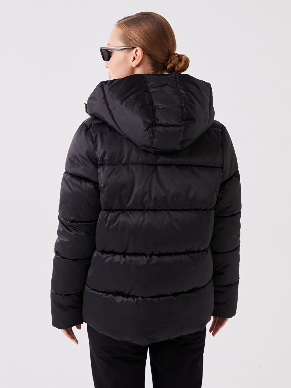 LCWAIKIKI Classic Women's Hooded Plain Puffer Coat -W3EB77Z8-CVL