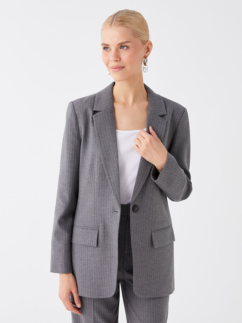 Gri Çizgili Uzun Kollu Kadın Blazer Ceket