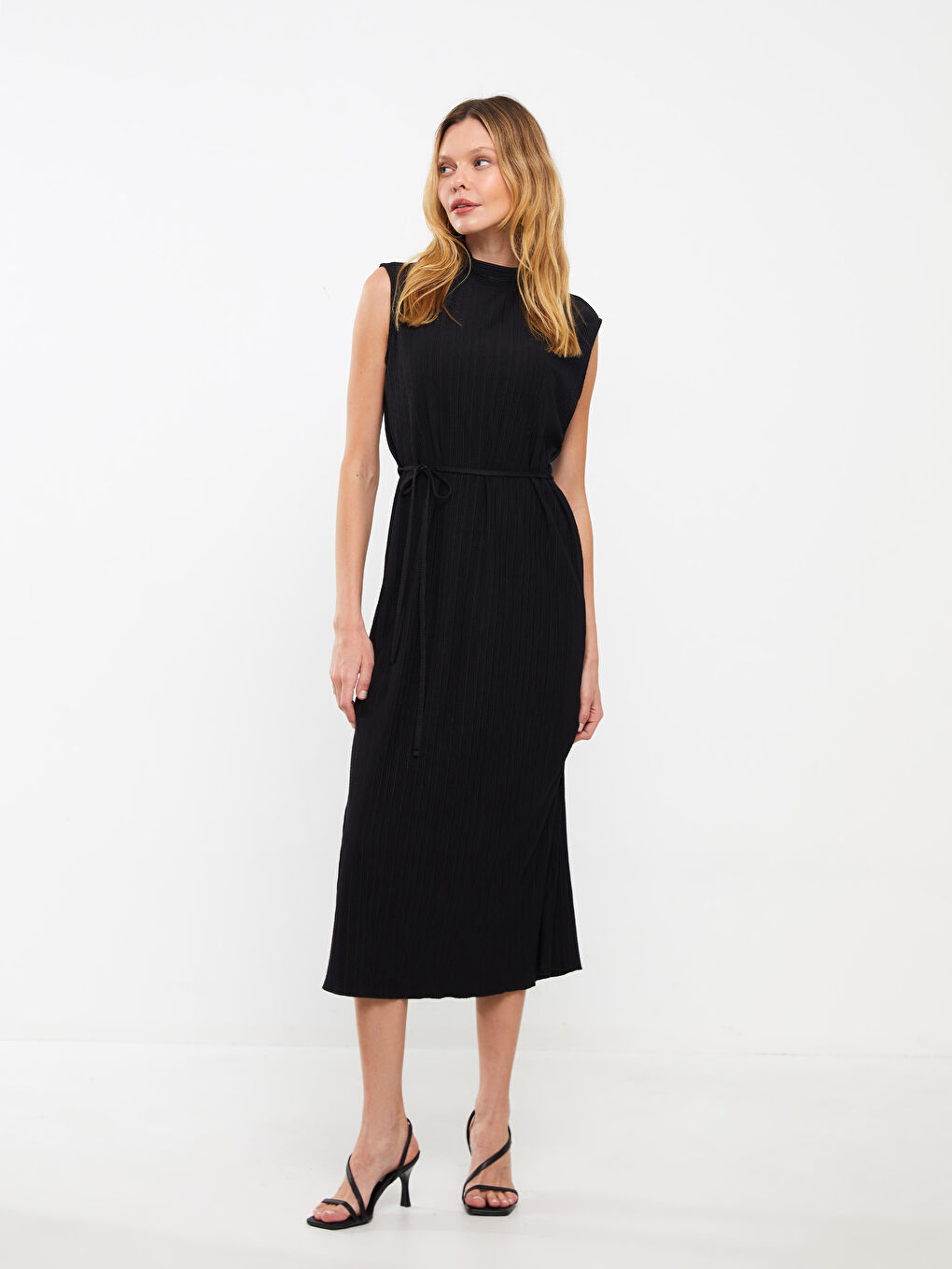 High Collar, Self-Patterned Women's Evening Dress