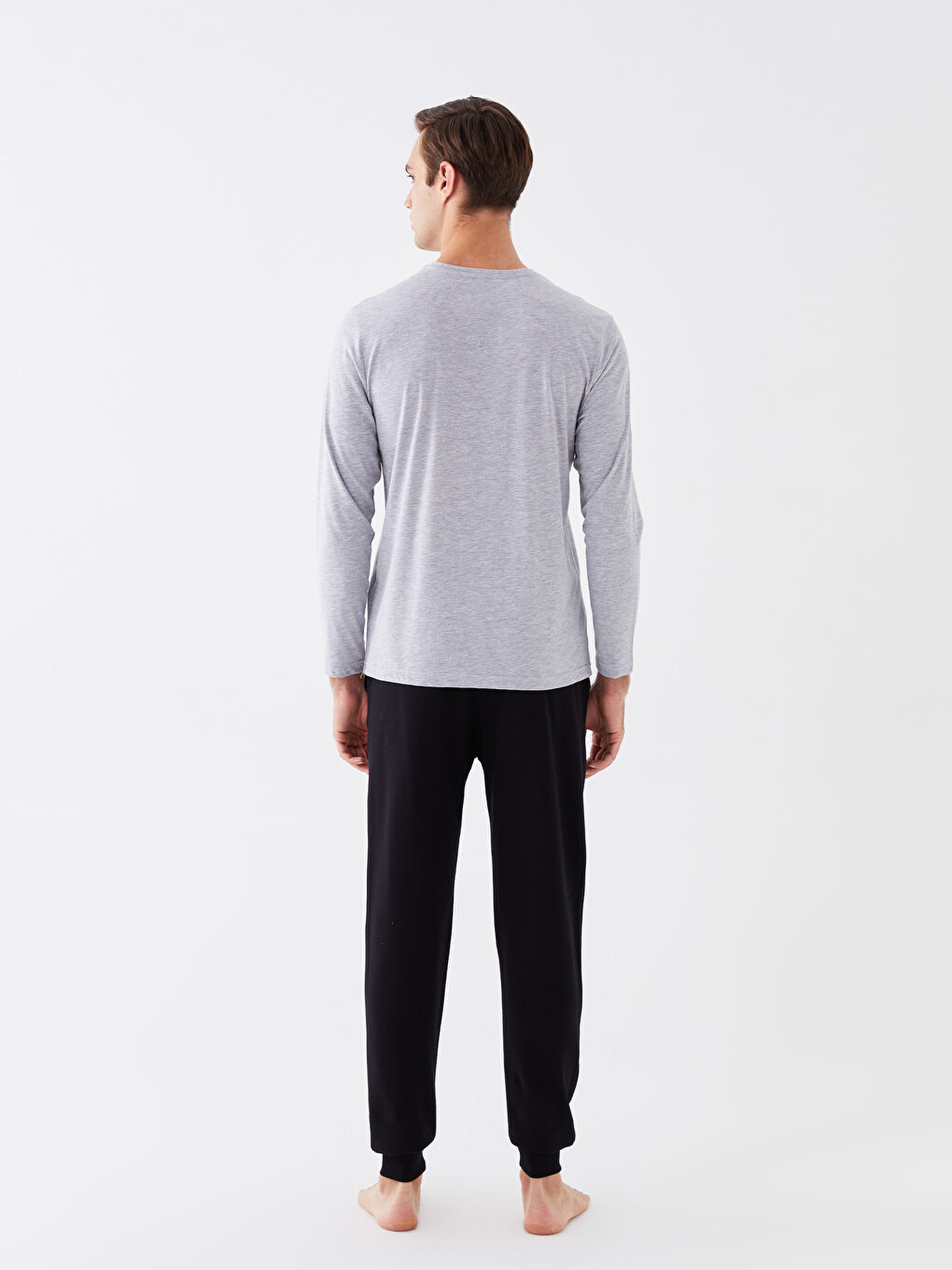 Ерлерге арналған жаңа жылдық тақырыптағы стандартты пішімдегі пижама жинағы-4