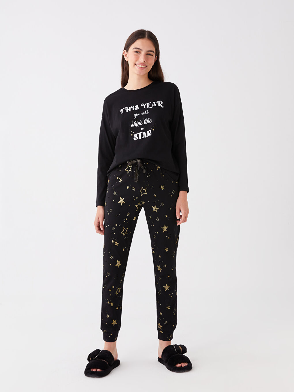 Siyah Bisiklet Yaka Yılbaşı Temalı Kadın Pijama Takımı-1