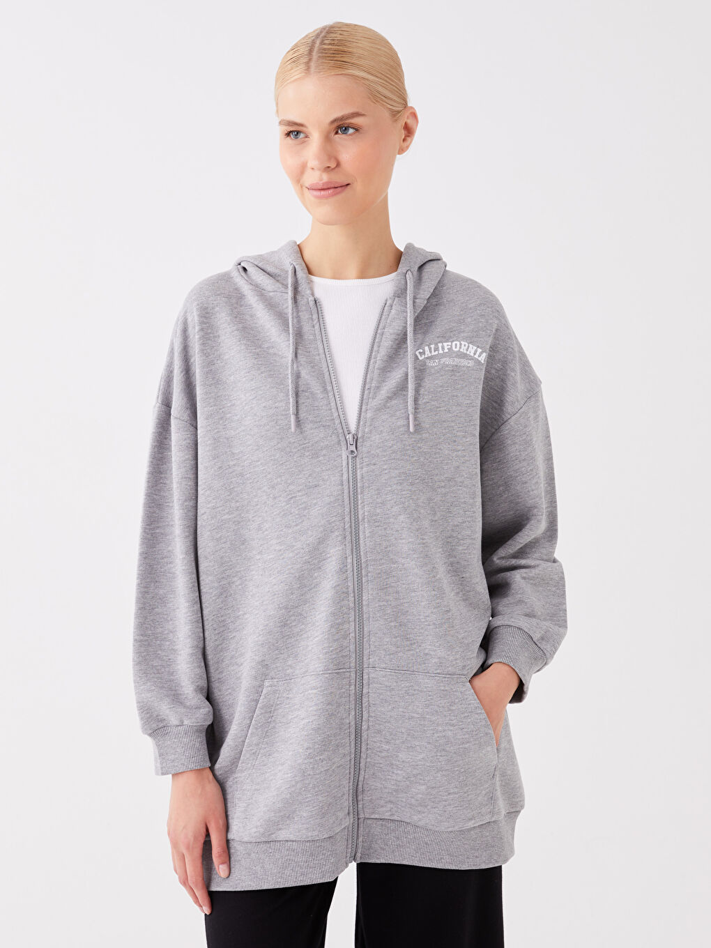 Gri Kapüşonlu Baskılı Uzun Kollu Oversize Kadın Spor Hırka