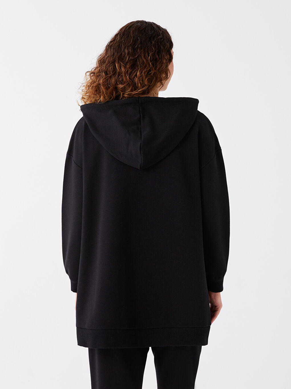 Siyah Kapüşonlu Baskılı Uzun Kollu Oversize Kadın Fermuarlı Sweatshirt-4
