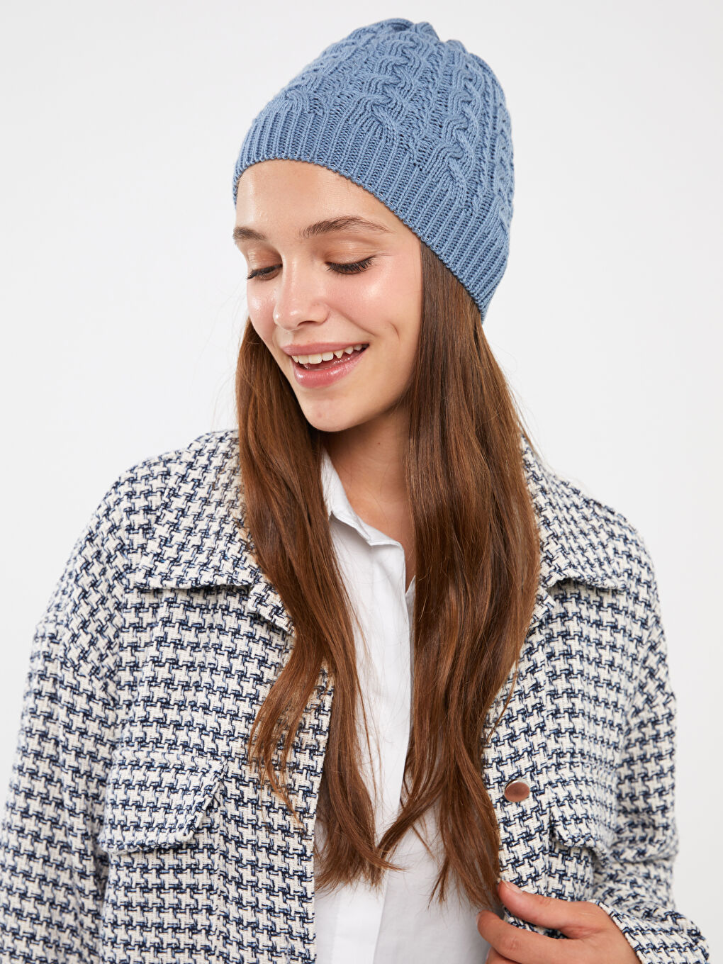 Өрнекті әйелдерге арналған тоқыма бини шапкасы