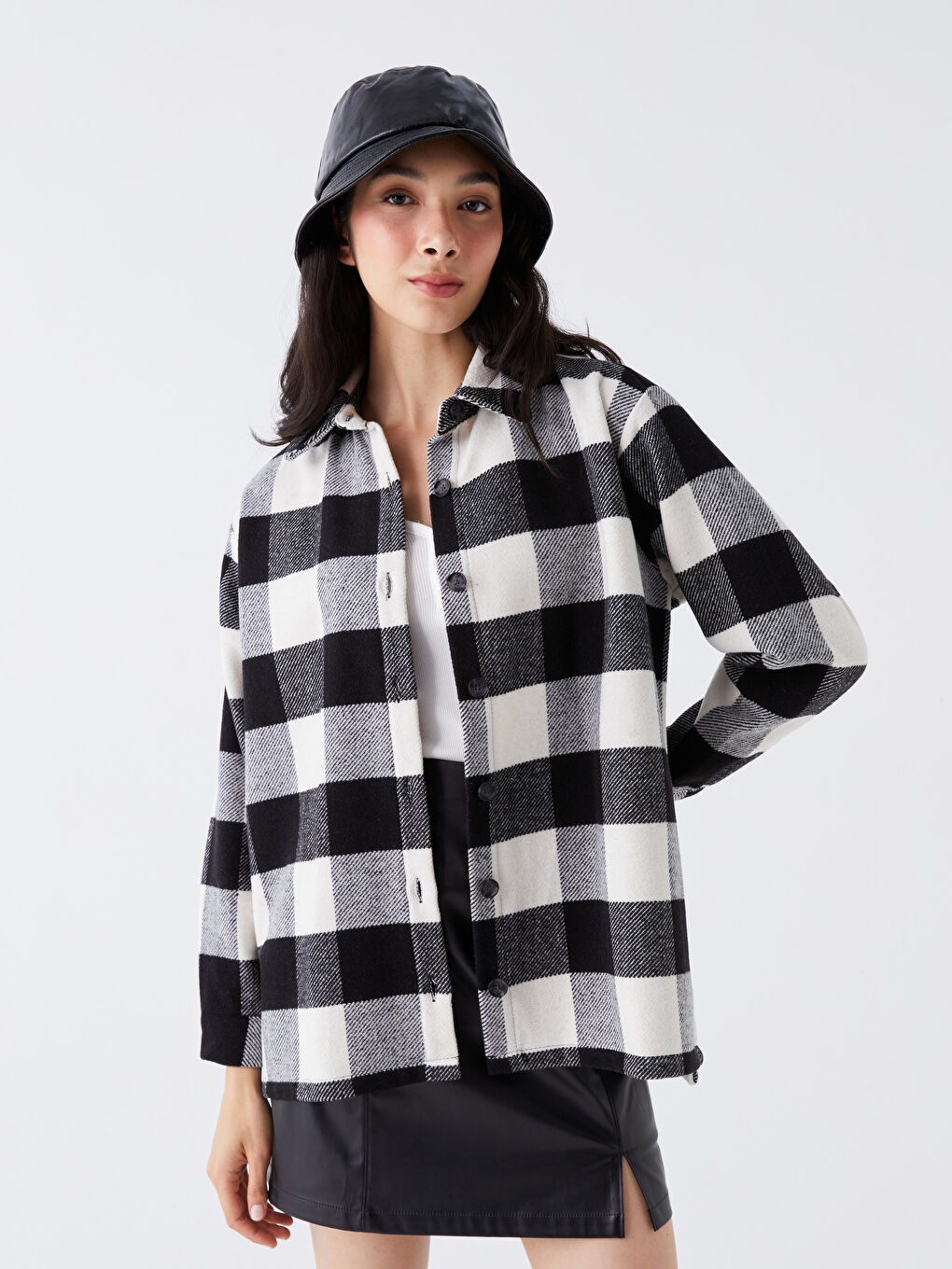 Siyah Ekose Uzun Kollu Oversize Kadın Gömlek