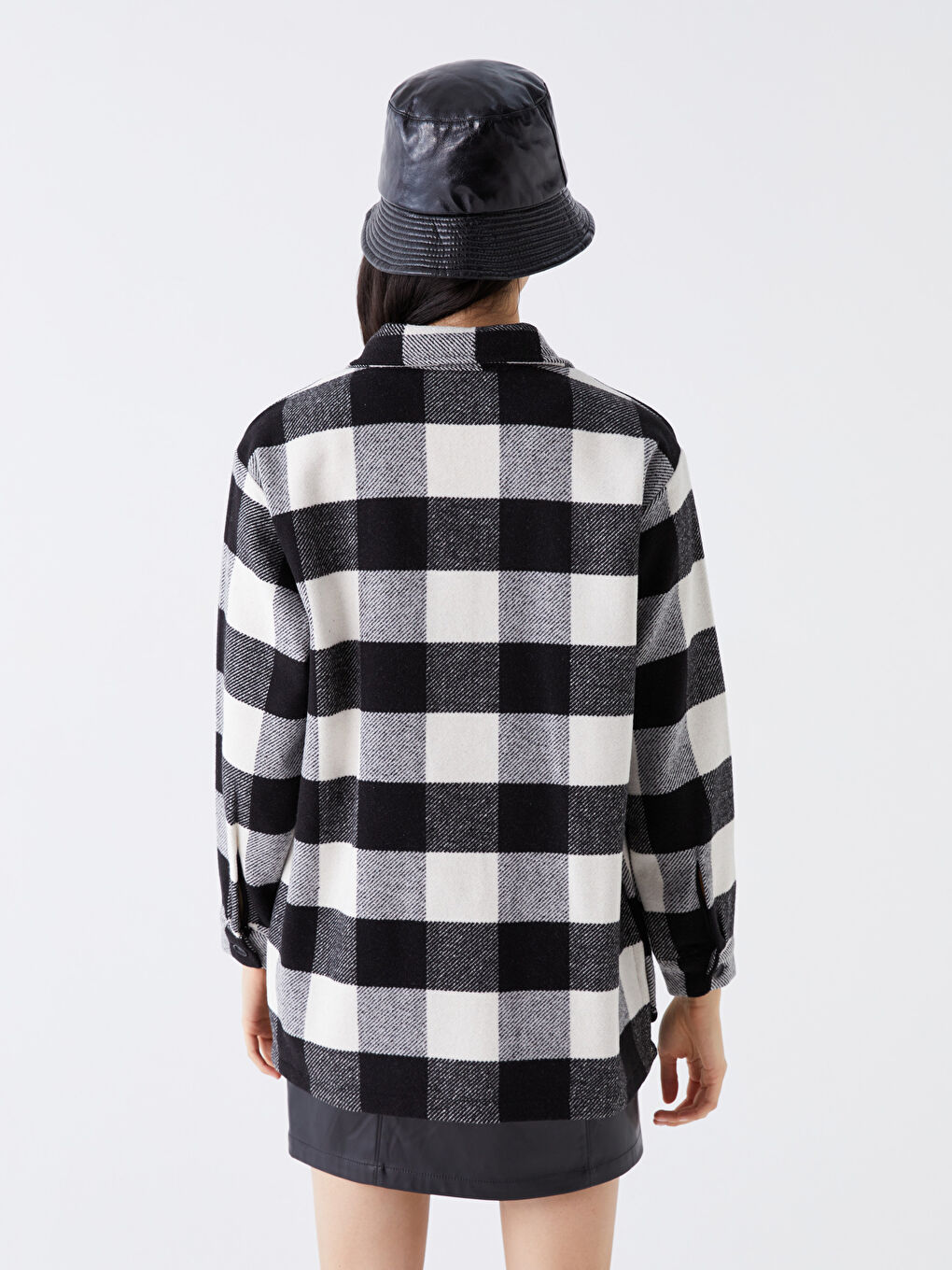 Siyah Ekose Uzun Kollu Oversize Kadın Gömlek-4