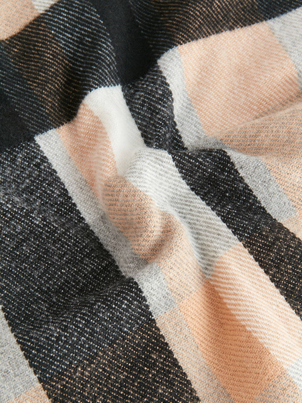 Plaid Patterned Women's Scarf-2