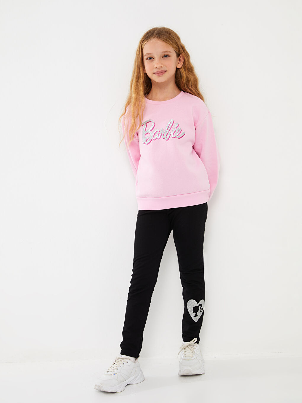 LCW Kids Pembe Leylak Bisiklet Yaka Barbie Baskılı Uzun Kollu Kız Çocuk Sweatshirt ve Tayt