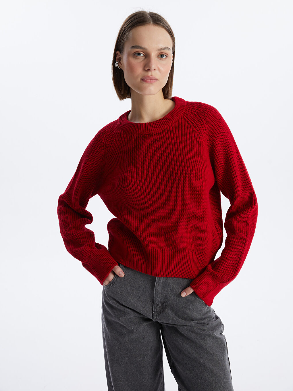 سترة تريكو بياقة دائرية بنقشة ذاتية وكم طويل للسيدات