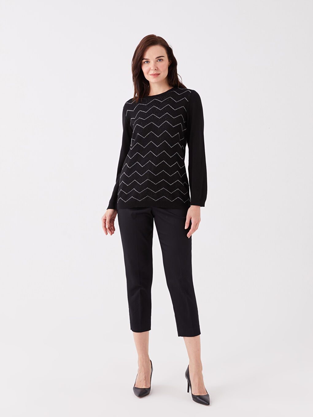 Siyah Bisiklet Yaka Kendinden Desenli Uzun Kollu Kadın Triko Kazak-2