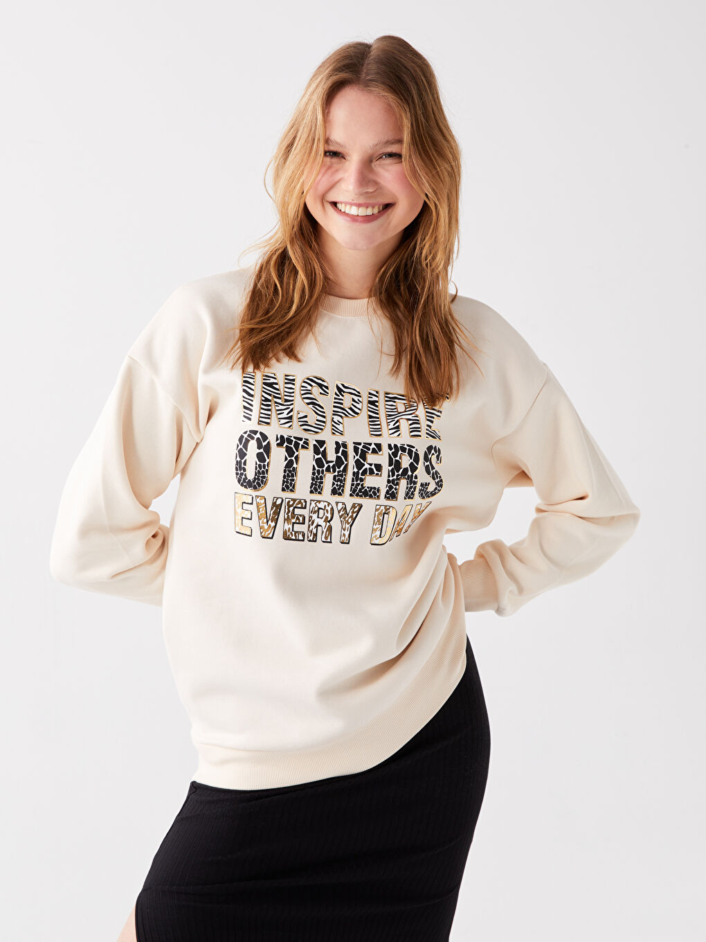 Bej Bisiklet Yaka Baskılı Kadın Kalın Sweatshirt