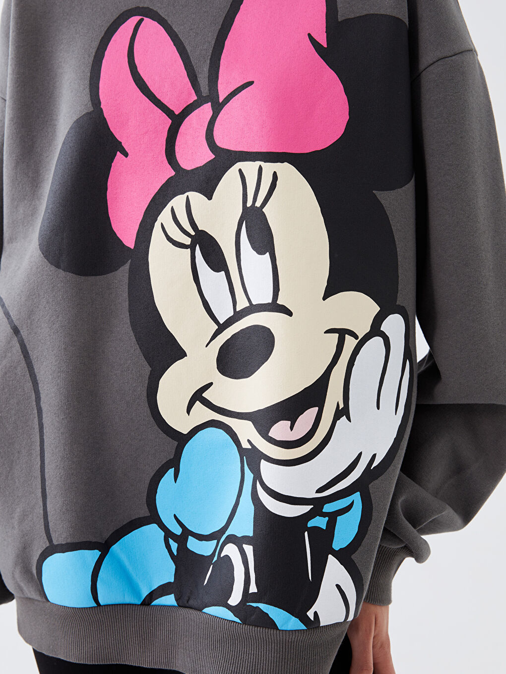 XSIDE Antrasit Bisiklet Yaka Minnie Mouse Baskılı Oversize Kadın Kalın Sweatshirt - 3