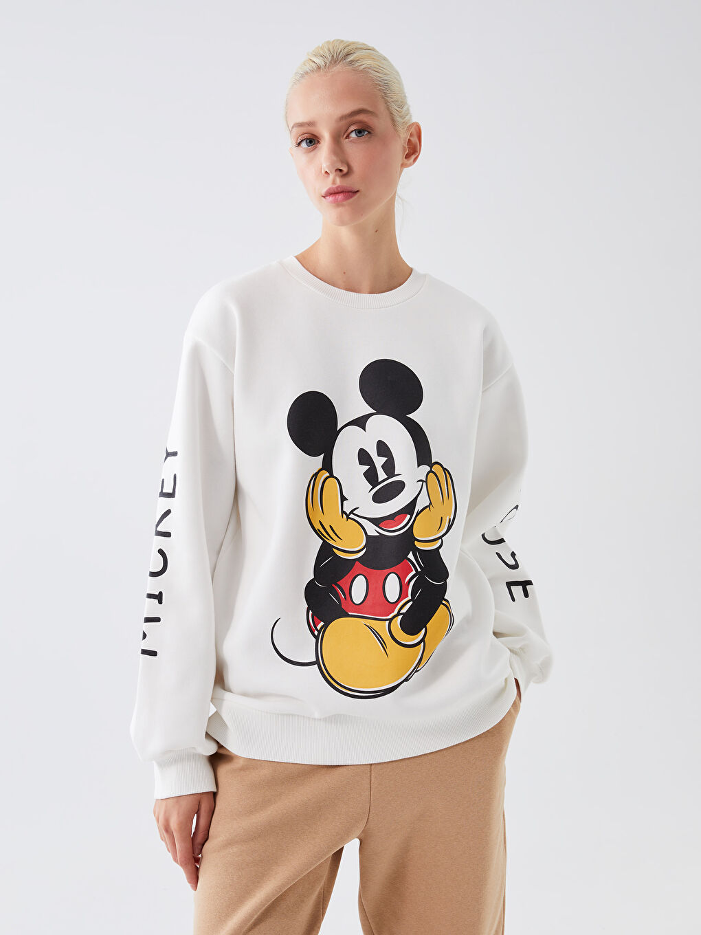 XSIDE Ekru Bisiklet Yaka Mickey Mouse Baskılı Oversize Kadın Kalın Sweatshirt