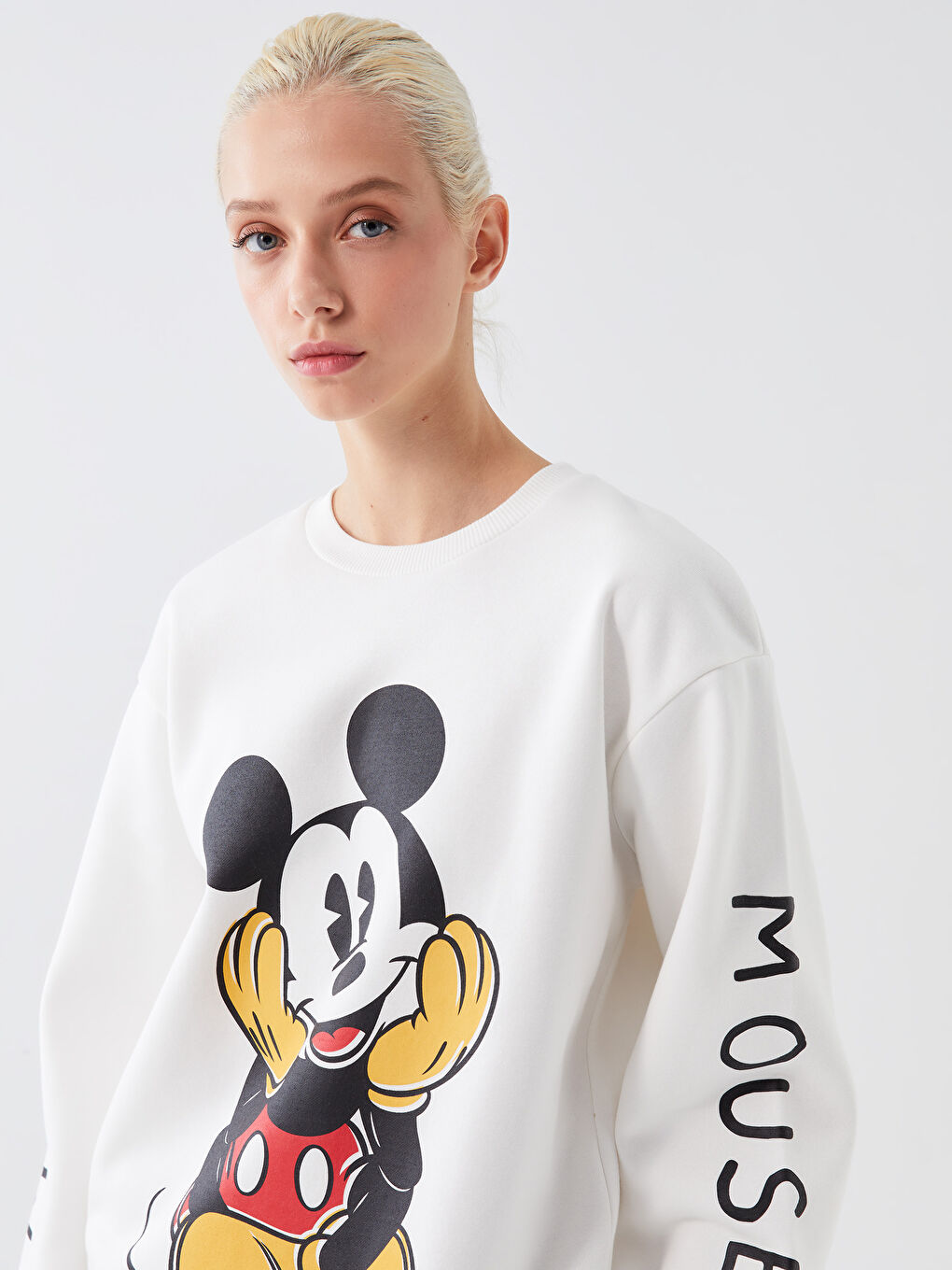 XSIDE Ekru Bisiklet Yaka Mickey Mouse Baskılı Oversize Kadın Kalın Sweatshirt - 1