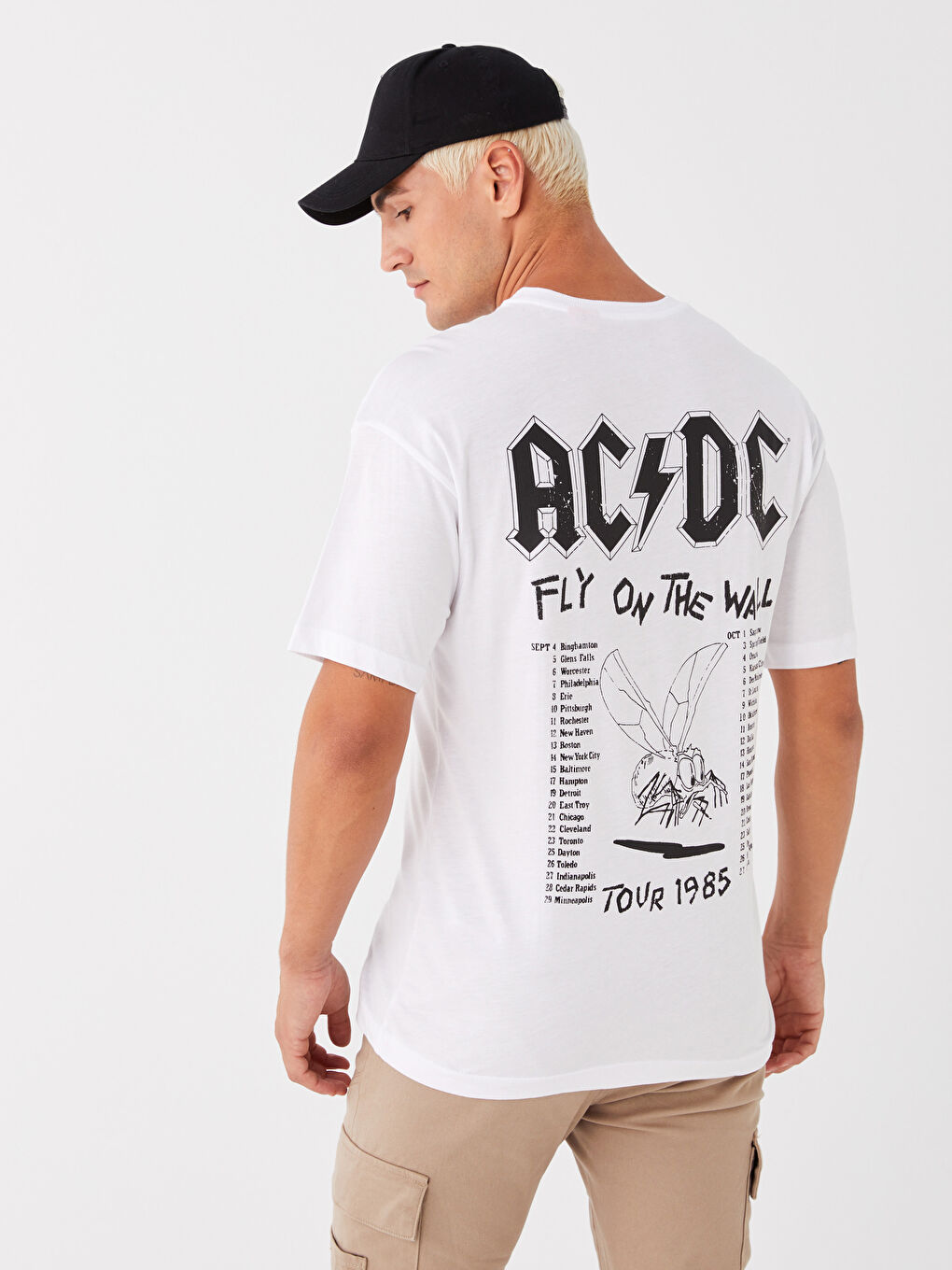 XSIDE Beyaz Oversize Bisiklet Yaka Kısa Kollu AC/DC Baskılı Penye Erkek Tişört