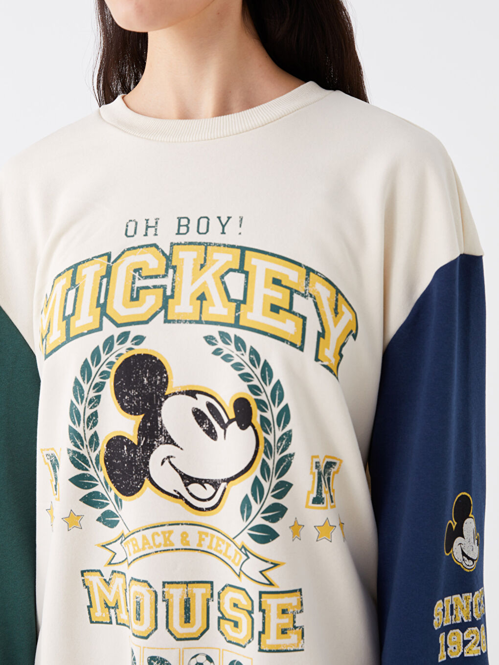 XSIDE Açık Bej Bisiklet Yaka Mickey Mouse Baskılı Uzun Kollu Oversize Kadın Sweatshirt - 3