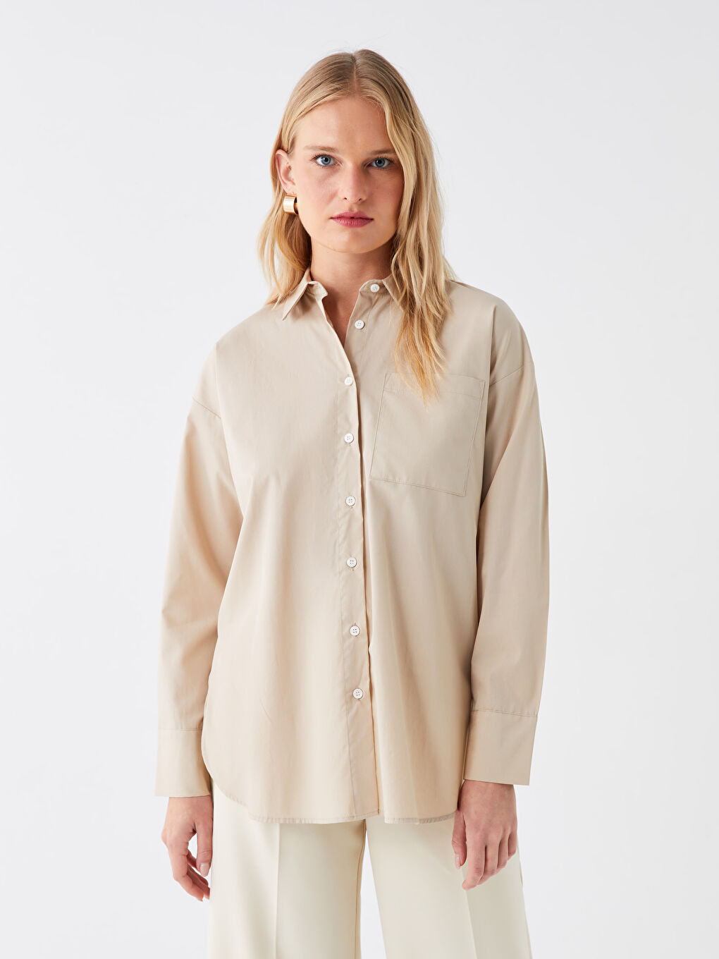 LCWAIKIKI Classic Bej Oversize Poplin Kadın Gömlek