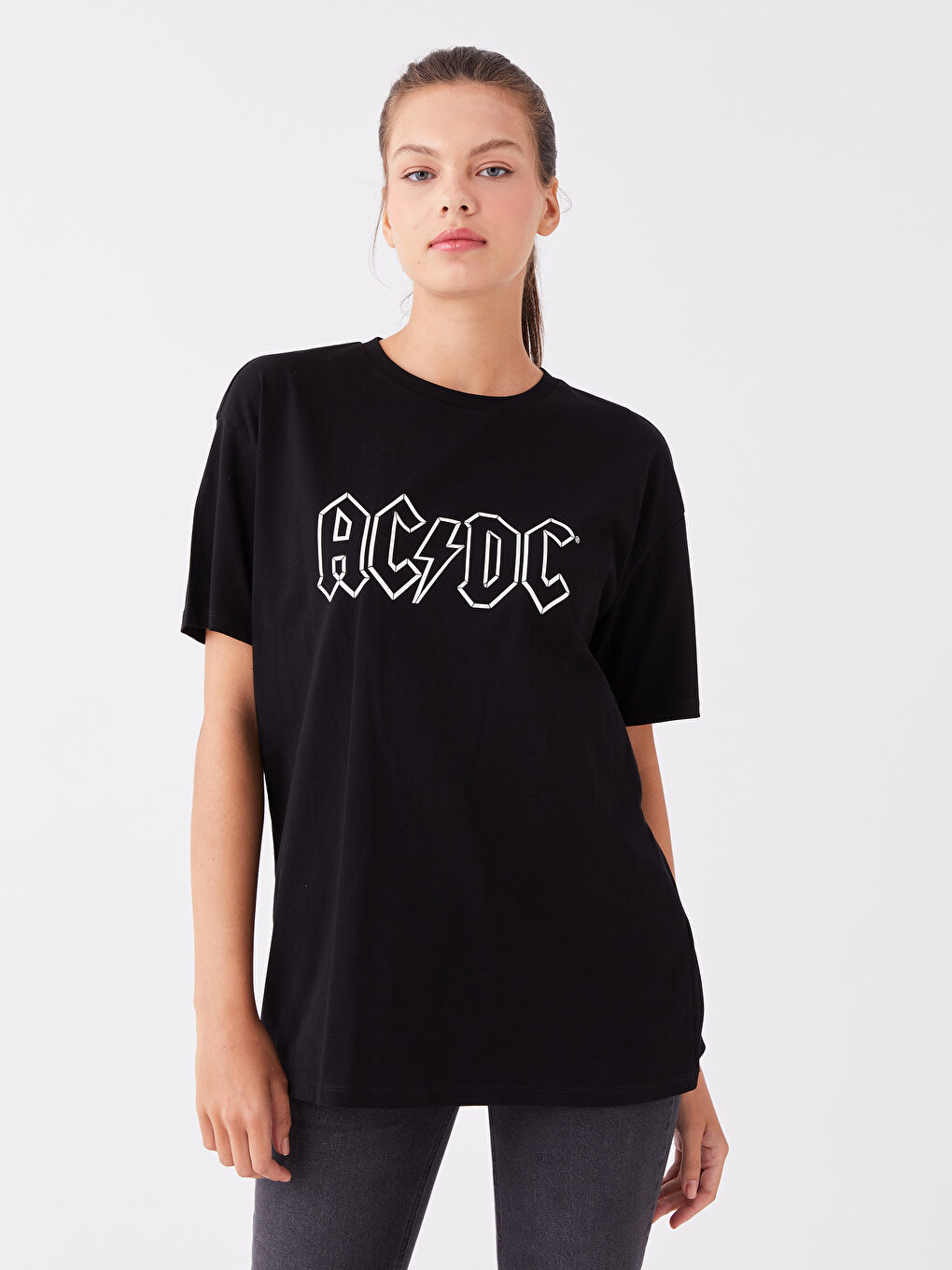 XSIDE Yeni Siyah Bisiklet Yaka AC/DC Baskılı Kısa Kollu Kadın Tişört - 1