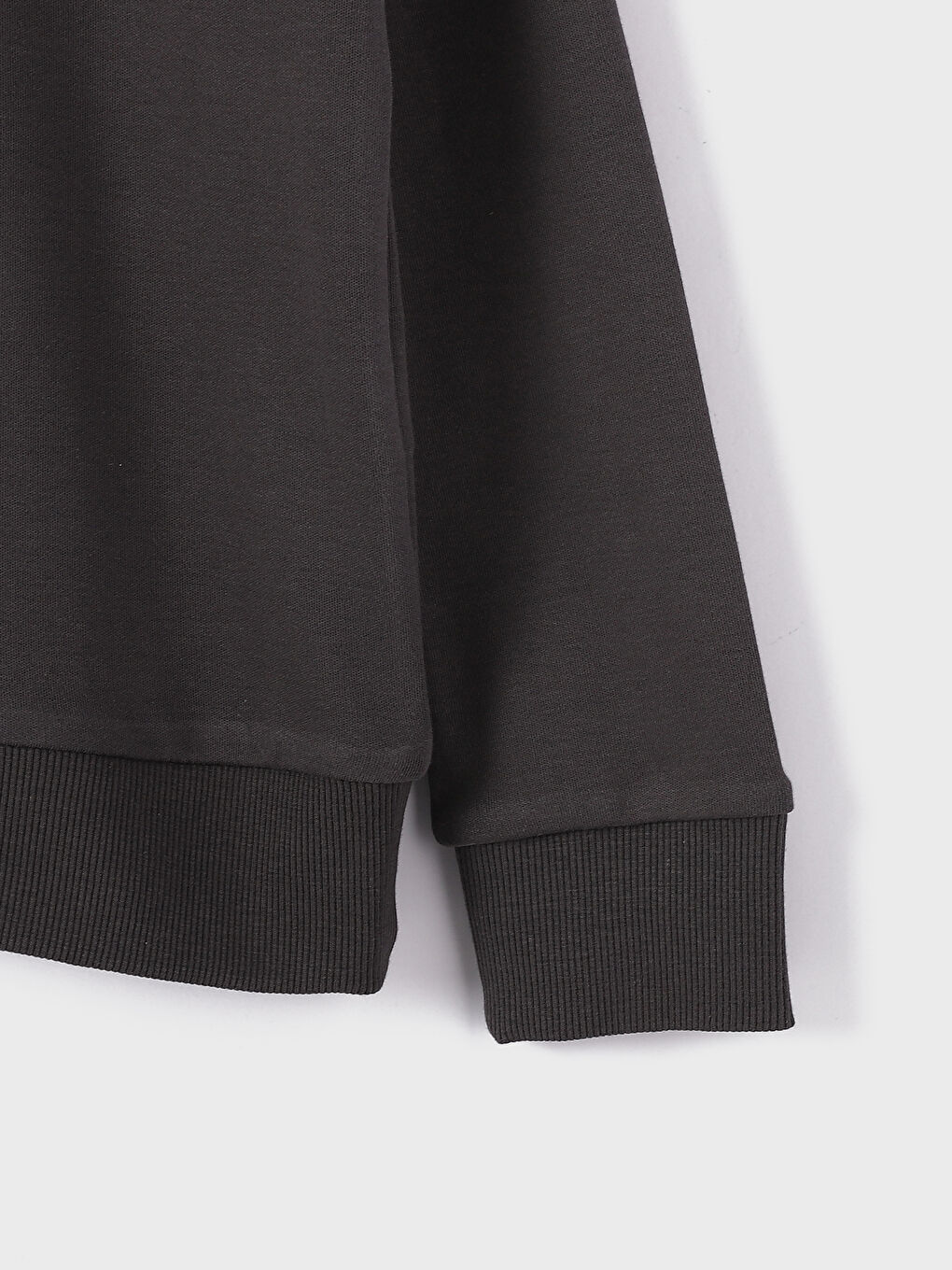 تيشيرت للأولاد بياقة دائرية مطبوع كم طويل-3