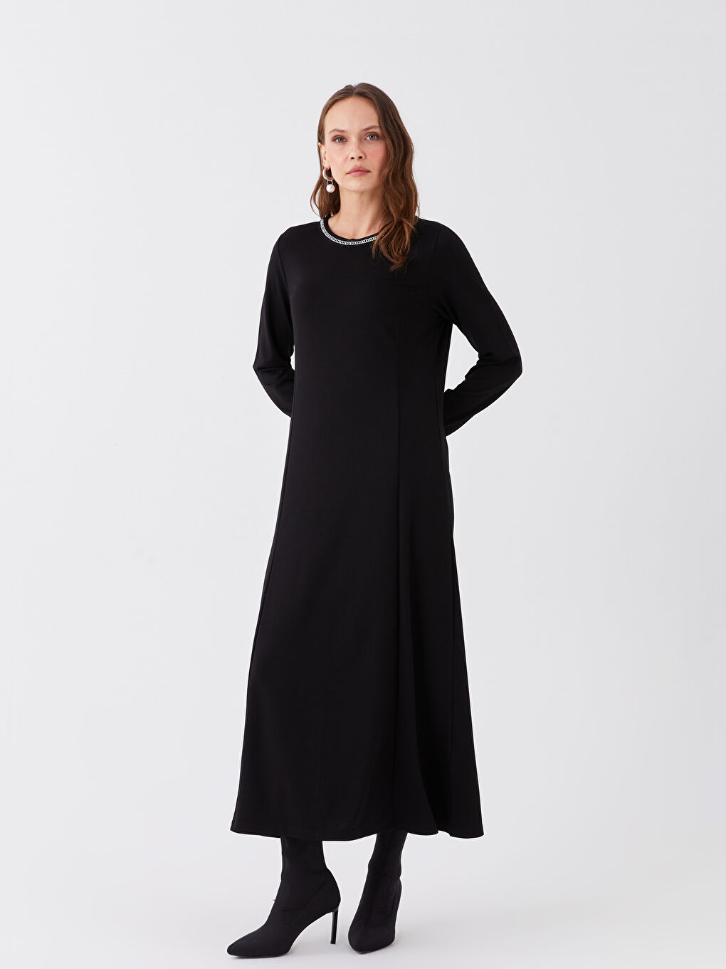 Siyah Bisiklet Yaka Düz Uzun Kollu Kadın Elbise