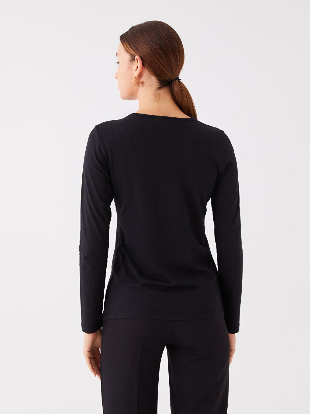 Siyah Bisiklet Yaka Düz Uzun Kollu Kadın Tişört-4