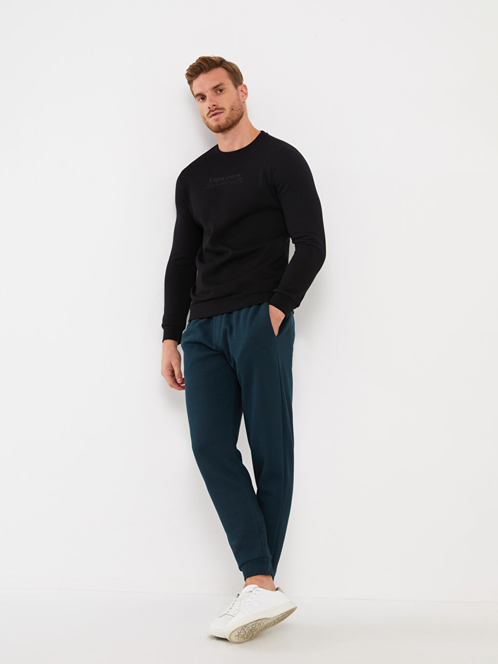 Standard Fit Men's Jogger Sweatpants