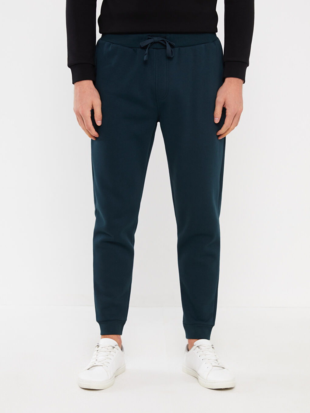 Standard Fit Men's Jogger Sweatpants-3