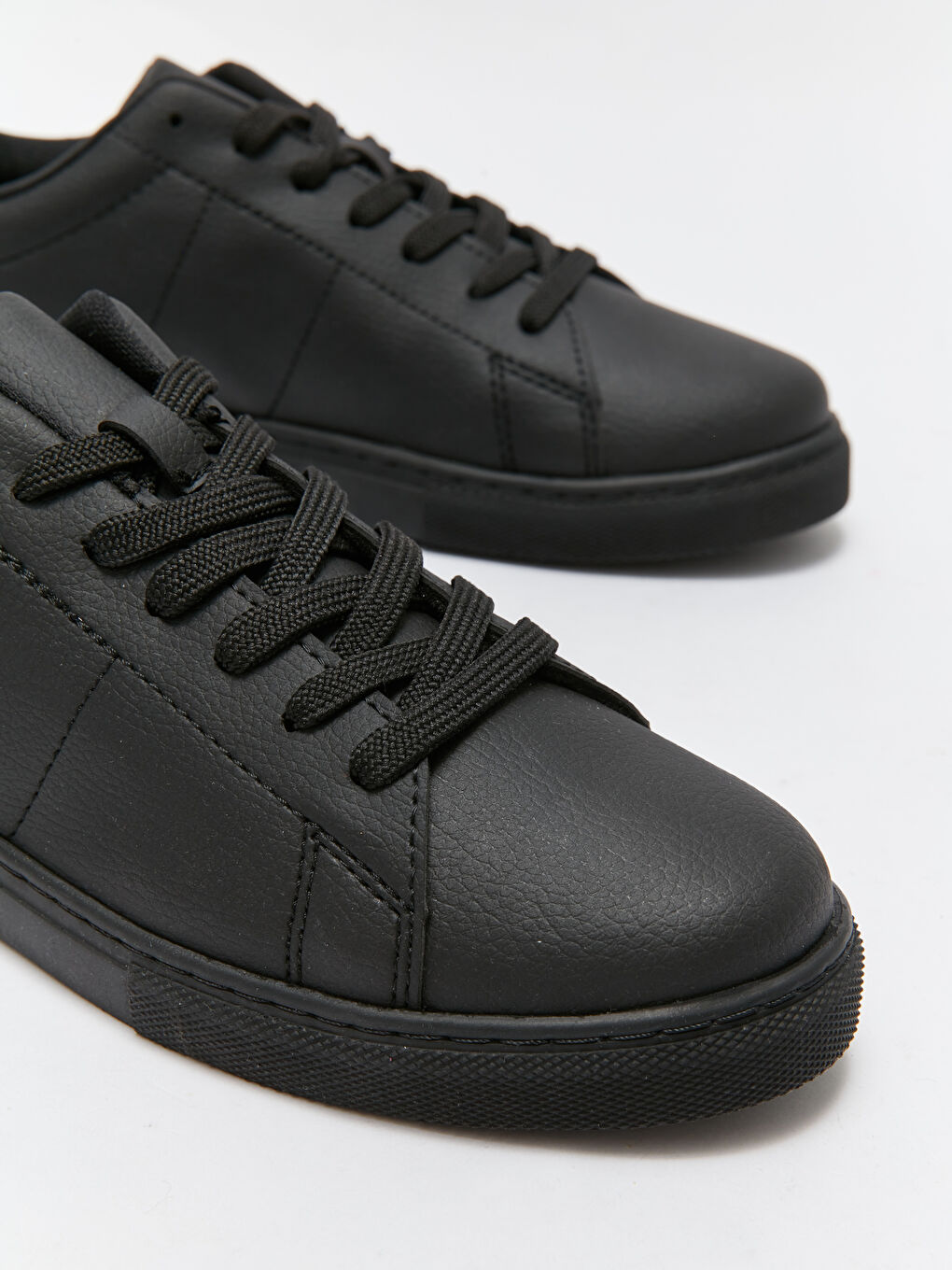 Siyah Bağcıklı Erkek Spor Ayakkabı-2