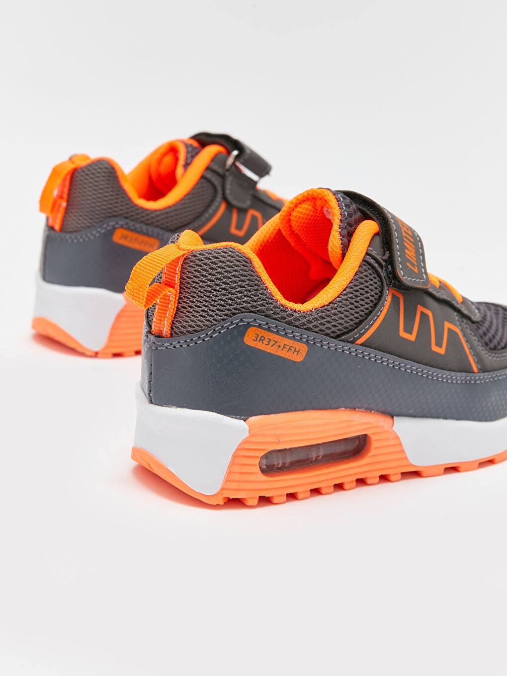 Turuncu Bağcık ve Cırt Cırtlı Erkek Çocuk Spor Ayakkabı-4