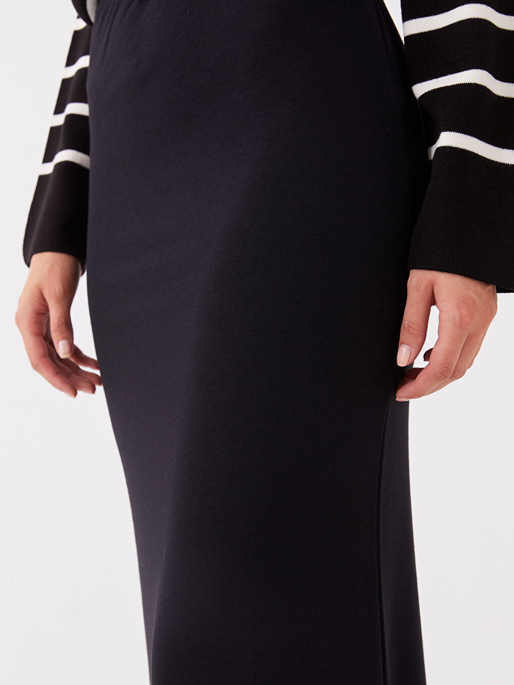 Siyah Kadın Beli Lastikli Düz Etek-4