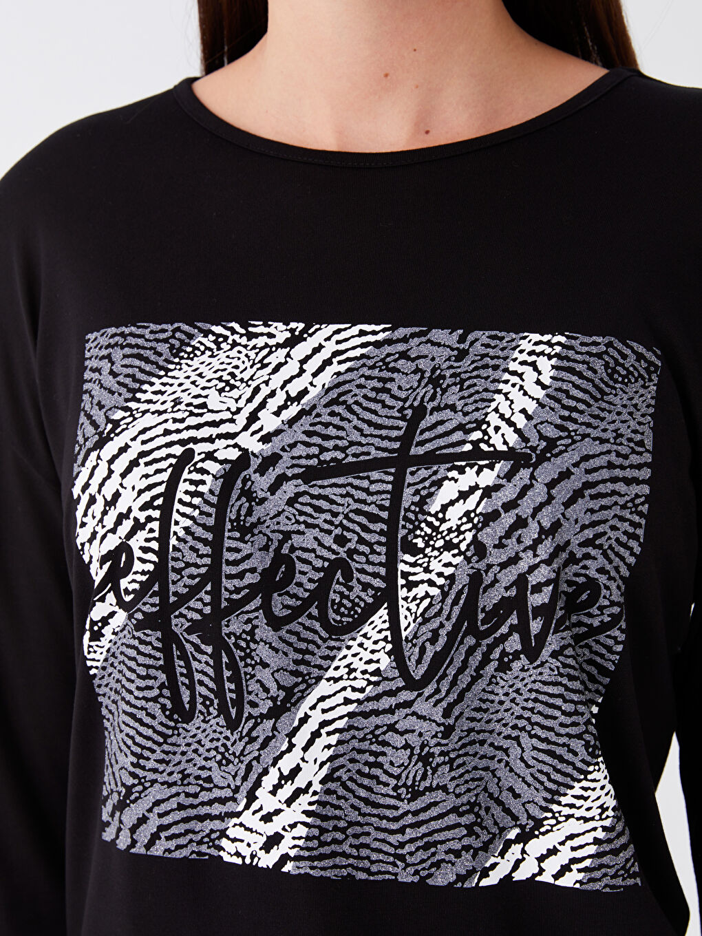 Siyah Bisiklet Yaka Baskılı Uzun Kollu Kadın Tişört-3
