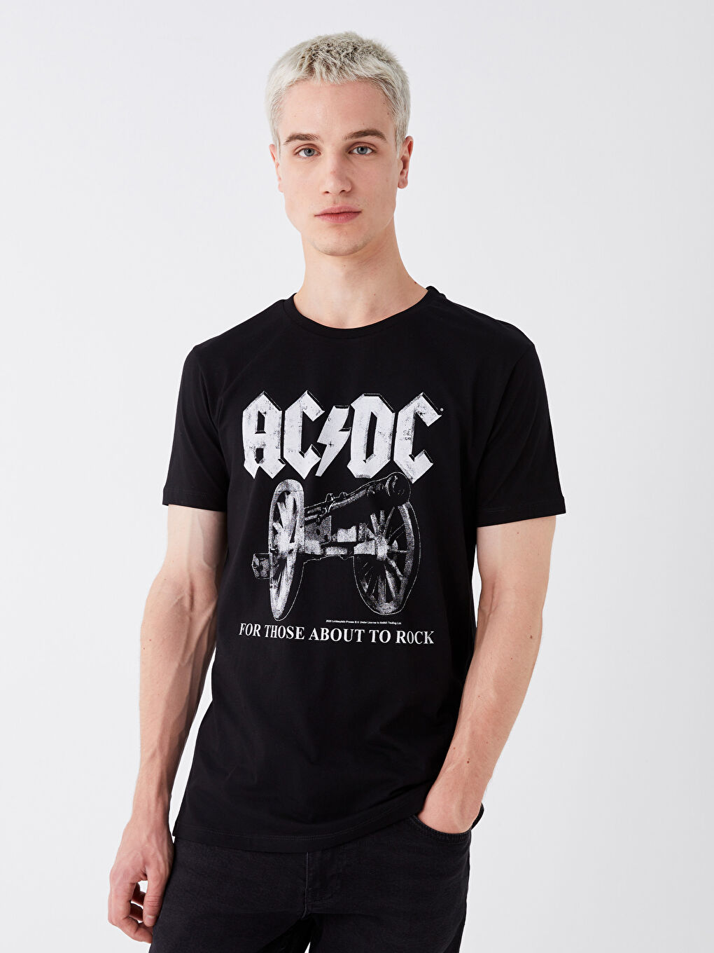 XSIDE Yeni Siyah Bisiklet Yaka Kısa Kollu AC/DC Baskılı Penye Erkek Tişört