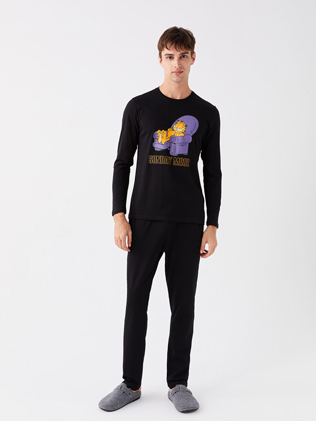 Siyah Standart Kalıp Garfield Baskılı Erkek Pijama Takımı-2