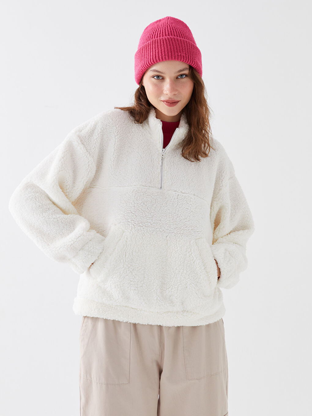 Ekru Dik Yaka Düz Uzun Kollu Kadın Sweatshirt-1