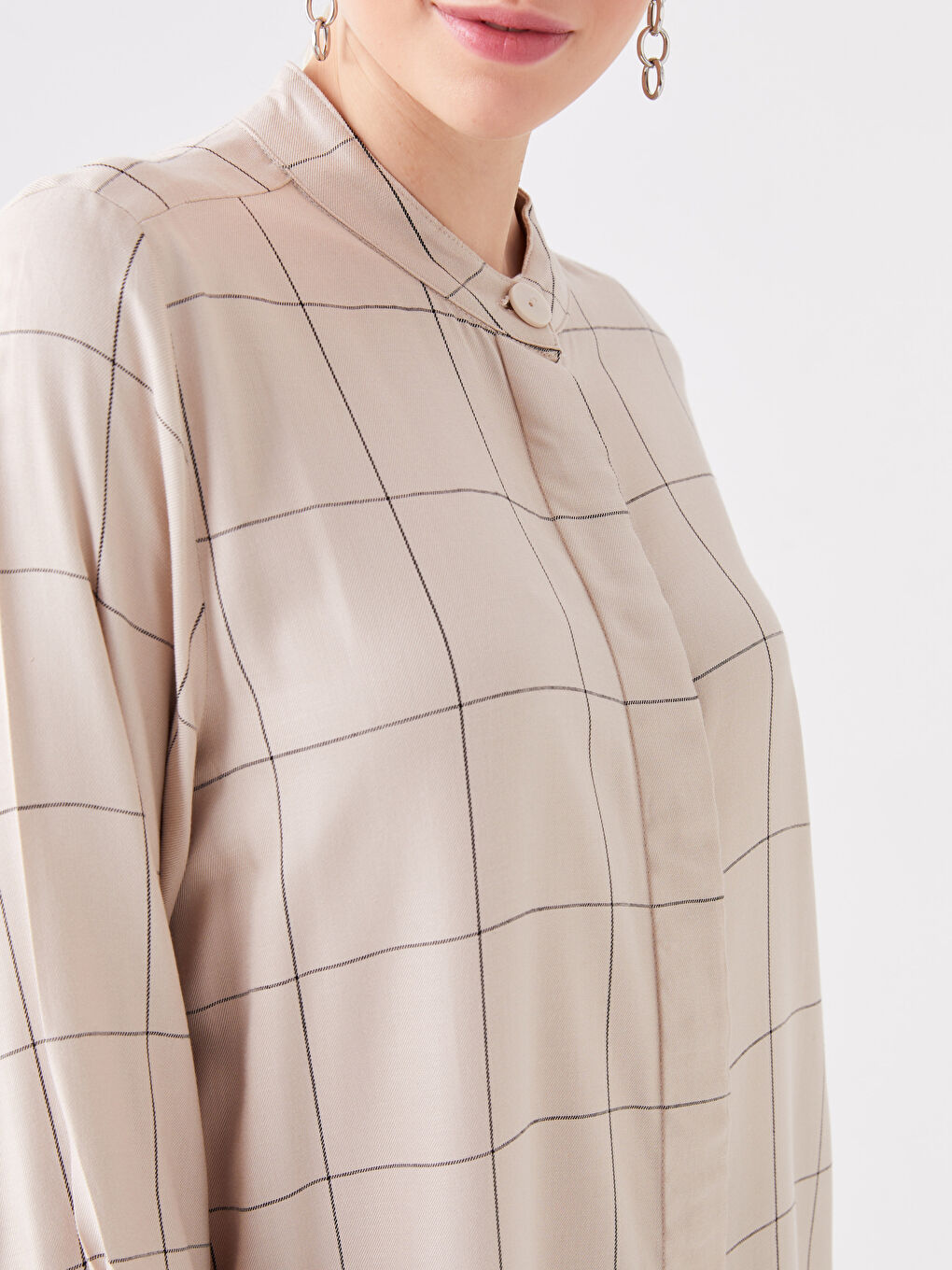 LCWAIKIKI Classic Grandad Collar Plaid Long Sleeve Women's Tunic -W3G254Z8-LKQ