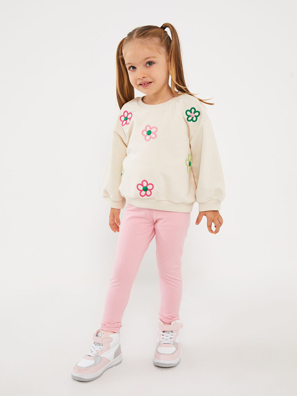 LCW baby Bej Bisiklet Yaka Kız Bebek Sweatshirt - 1