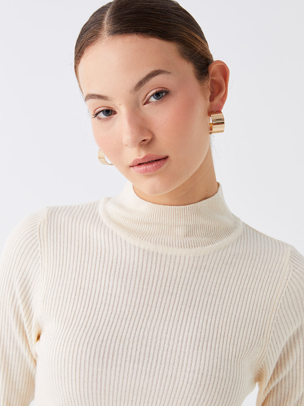 Half Turtleneck Women's Knitwear Sweater-1