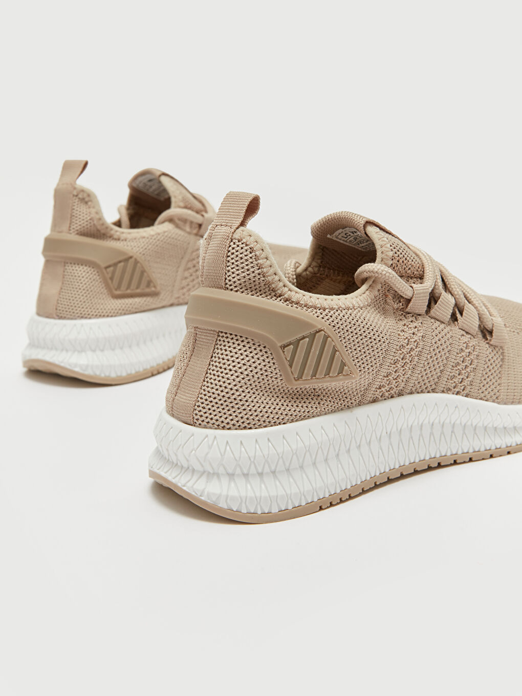 Bej Bağcıklı File Detaylı Kadın Aktif Spor Ayakkabı-4