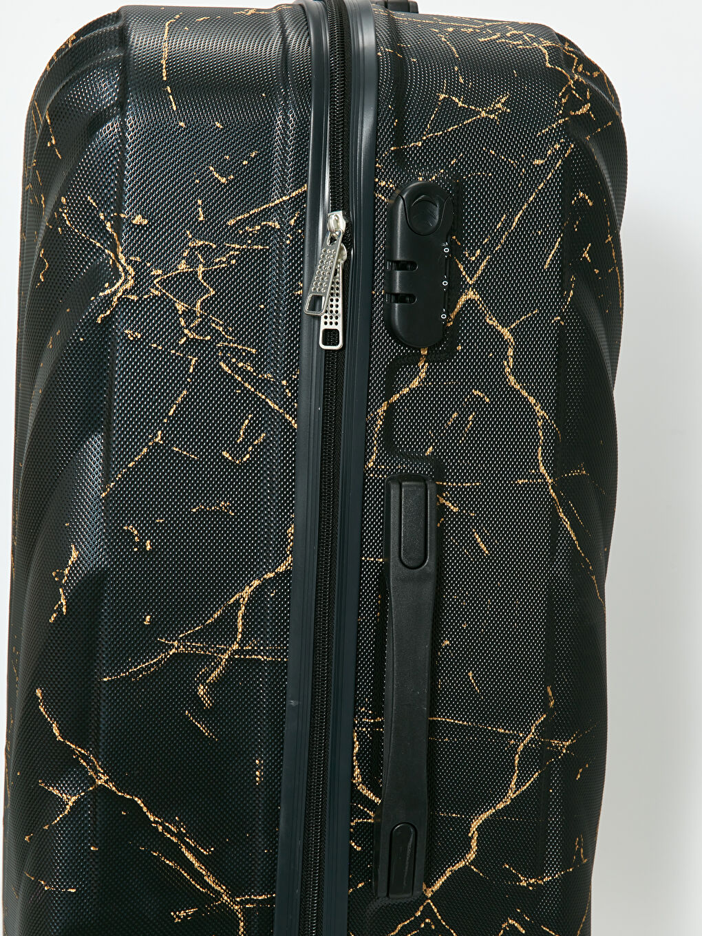 Siyah Kilit Detaylı Çekme Mekanizmalı Büyük Boy Valiz-4