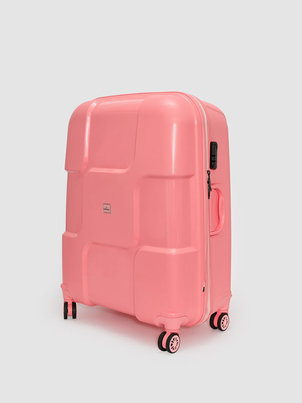 شنطة سفر حجم وسط بمقبض سحب وقفل-1