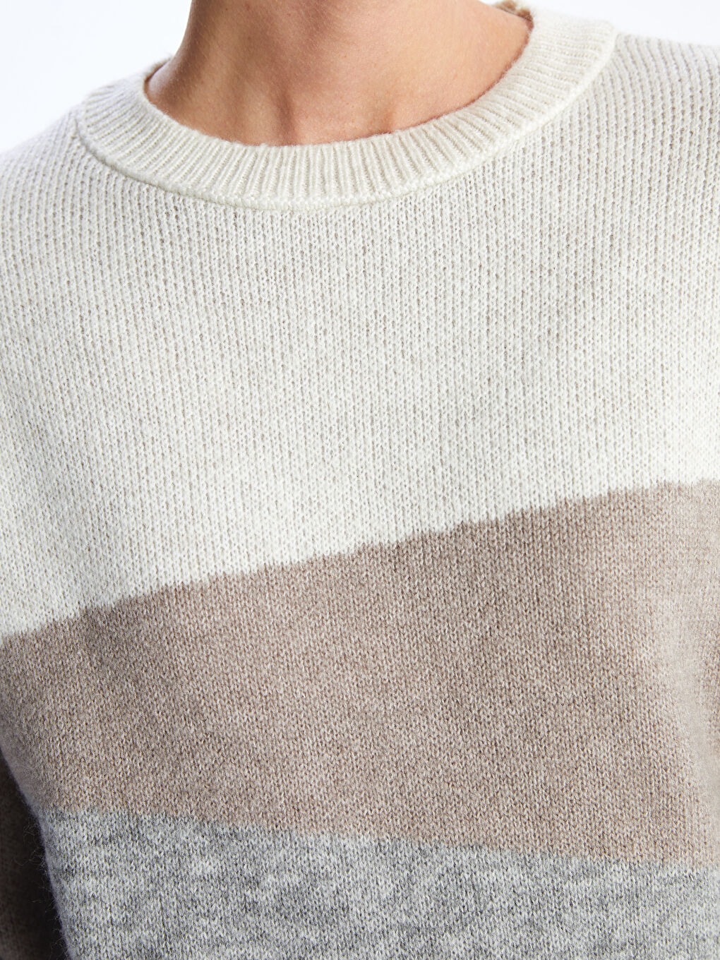 LCWAIKIKI Classic Crew Neck Color Block Long Sleeve Women's Knitwear Sweater -W3G648Z8-VBR